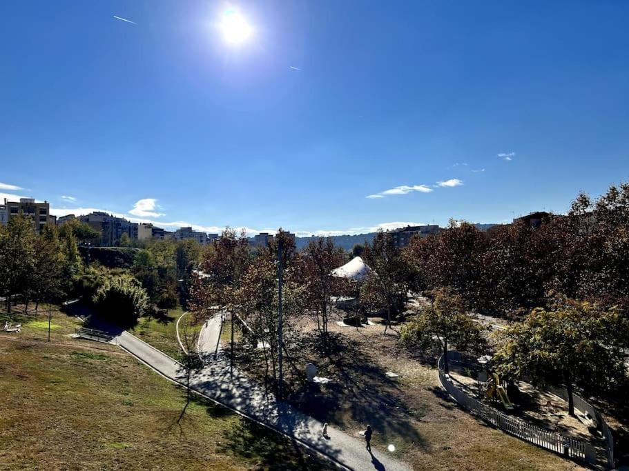 Acogedor Apartamento Entero Daire Terrassa Dış mekan fotoğraf